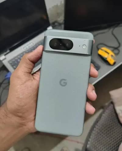 Google Pixel 8