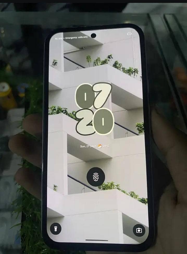 Google Pixel 8 1