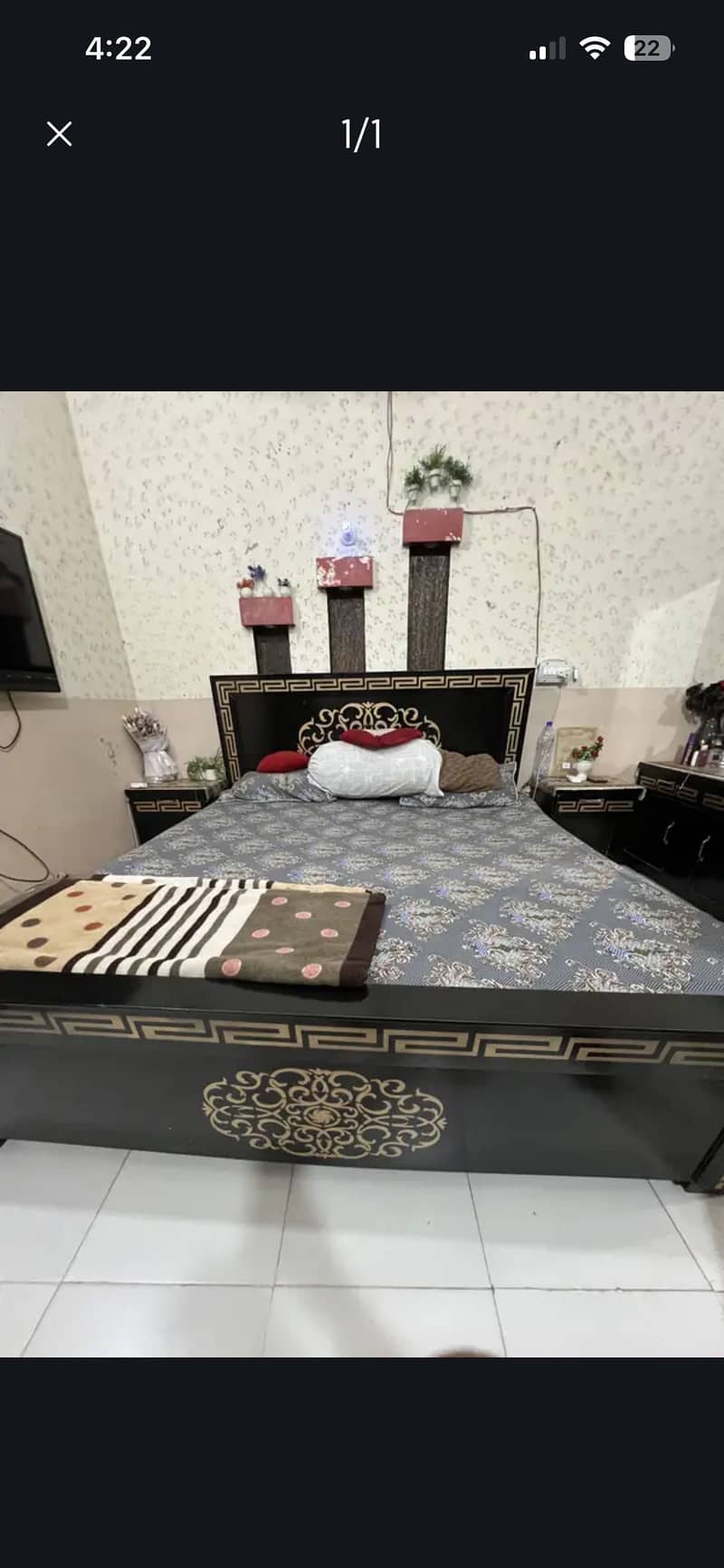 Bed set ,with 1  bed 2side tables one dressing 0