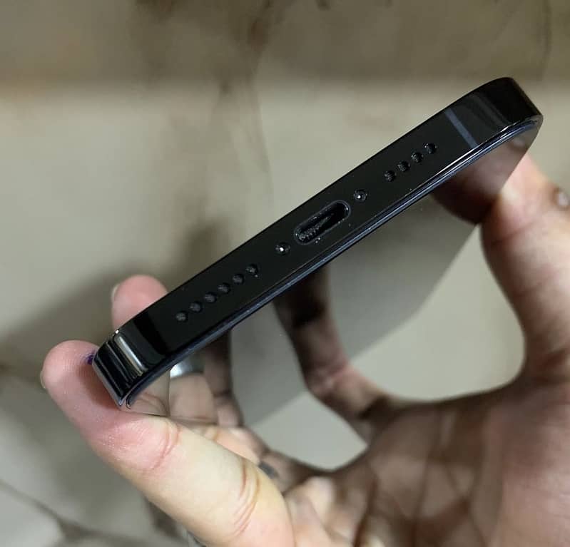 Apple iPhone 14 Pro Max 2