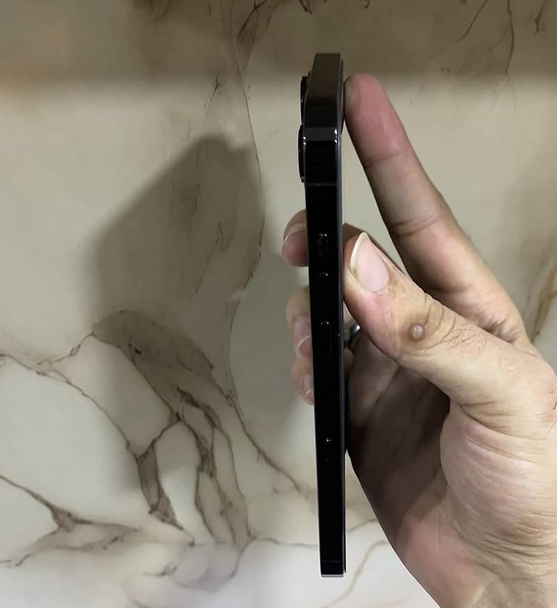 Apple iPhone 14 Pro Max 5