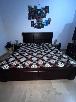 King Size Bed with 10 Years Warrantty Durafoam Mattress (Urgent Sell)