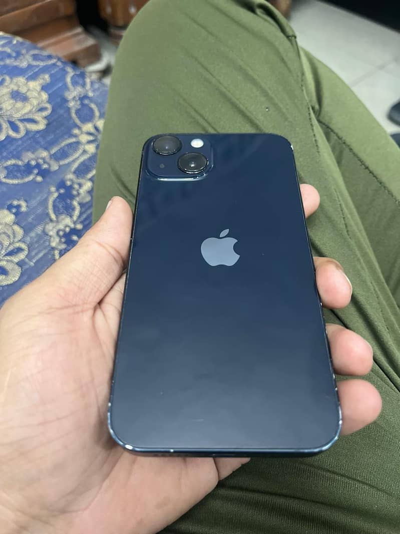 Apple iPhone 13 1