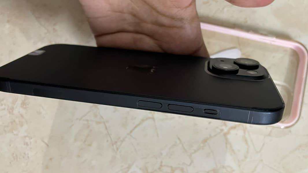 Apple iPhone 15 1