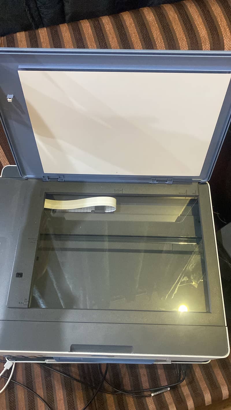 HP Smart tank 585 Printer 3