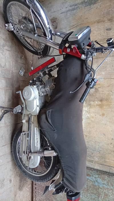 honda cg125 karachi number model 2006 read caption 0329234904