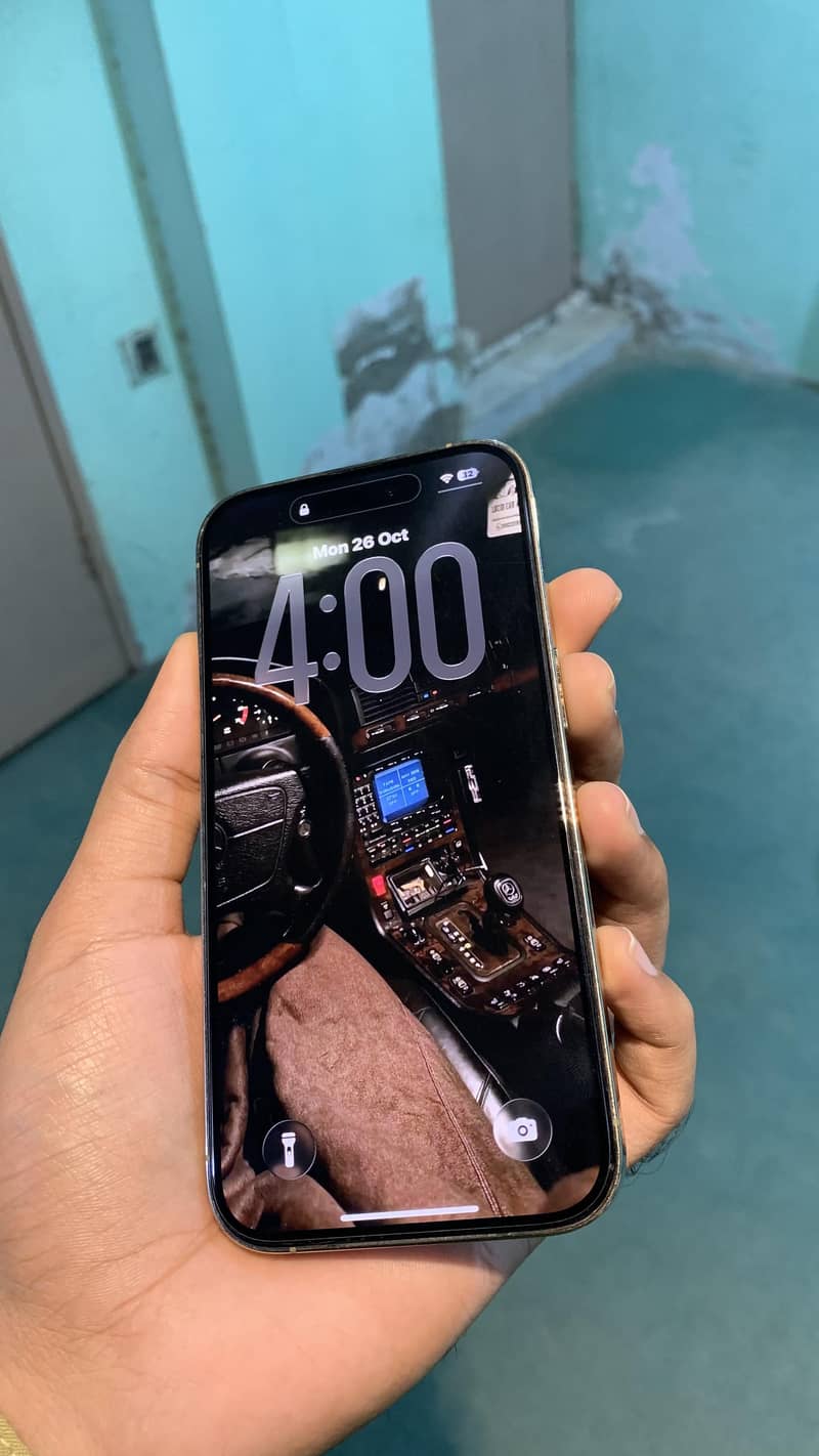 Apple iPhone 14 Pro 2