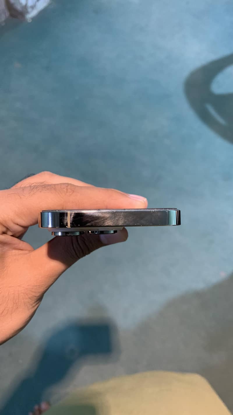 Apple iPhone 14 Pro 9