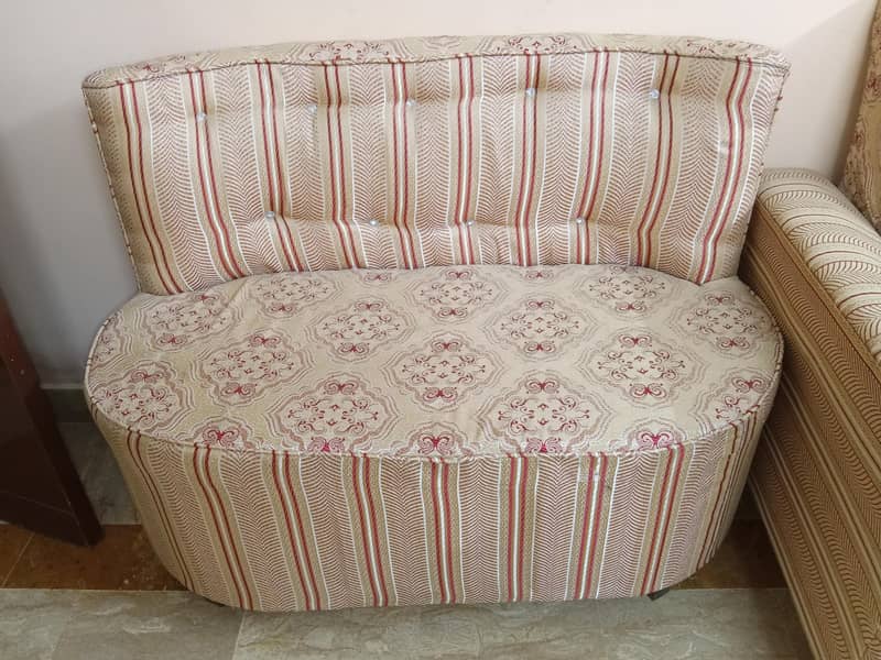 13 seater sofa set one table 1