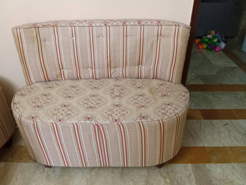 13 seater sofa set one table 3