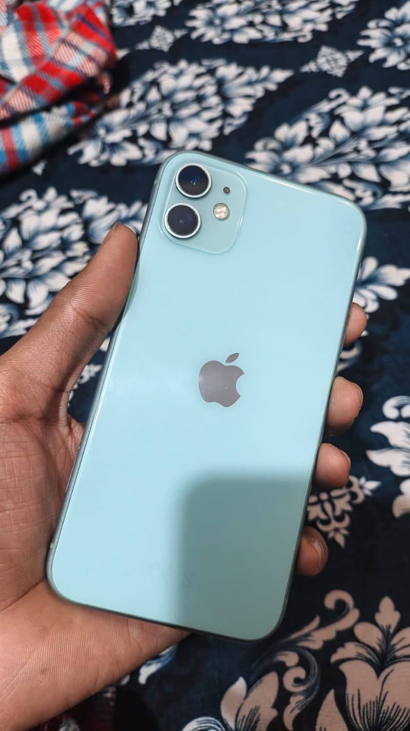 Apple iPhone 11 3