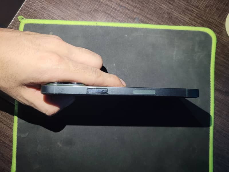 iphone 13pro 2