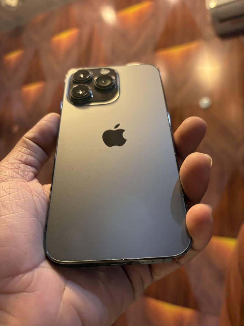 Apple iPhone 13 Pro 4