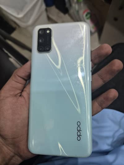 OPPO A52