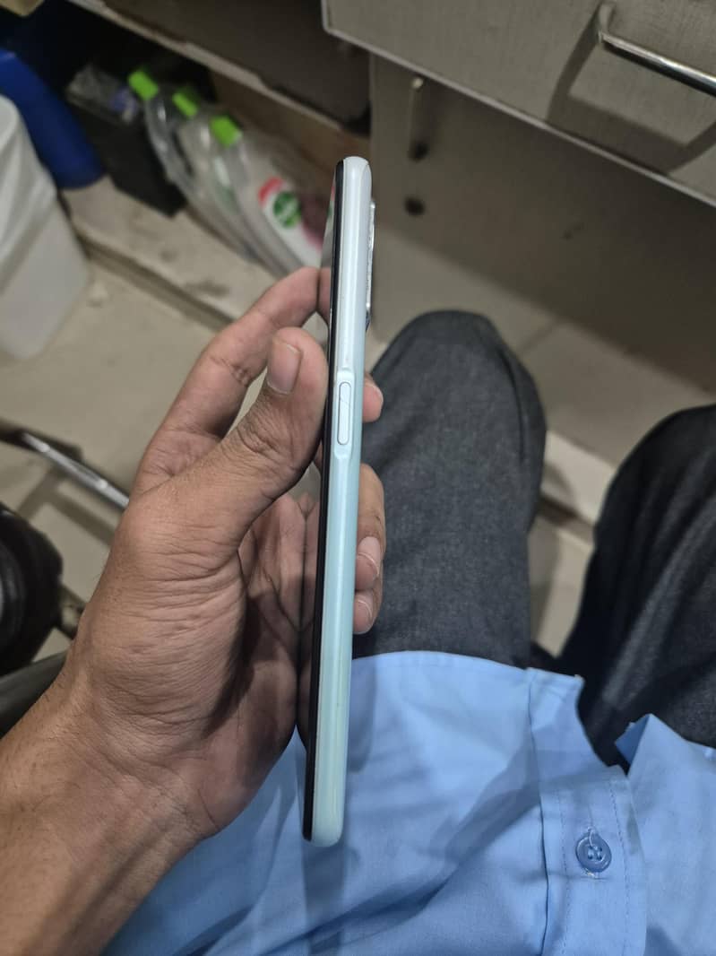 OPPO A52 5