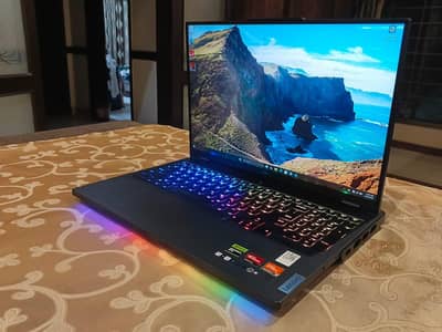 Lenovo Legion Pro 7 – RTX 4090 | Ryzen 9 | 32GB RAM | 2TB SSD