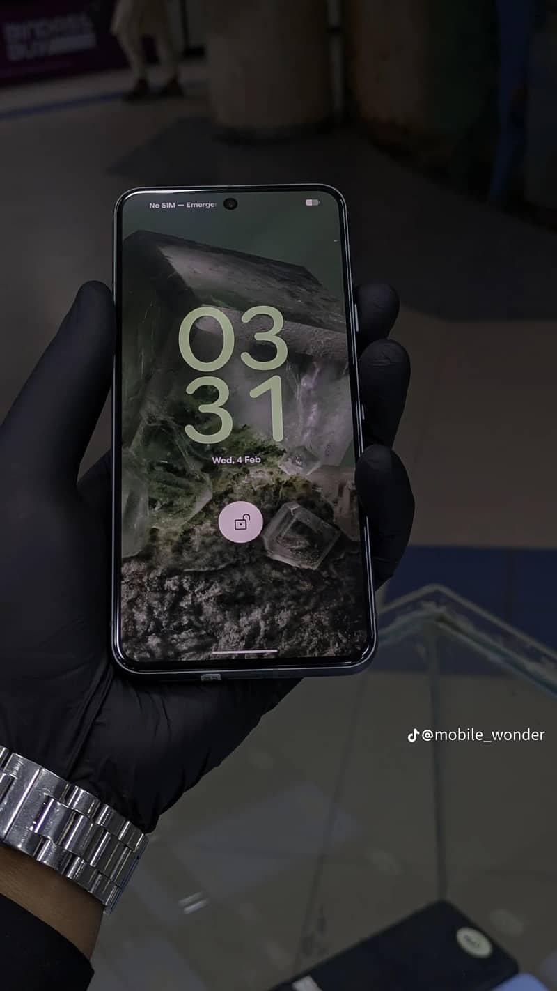 Google Pixel 8 2