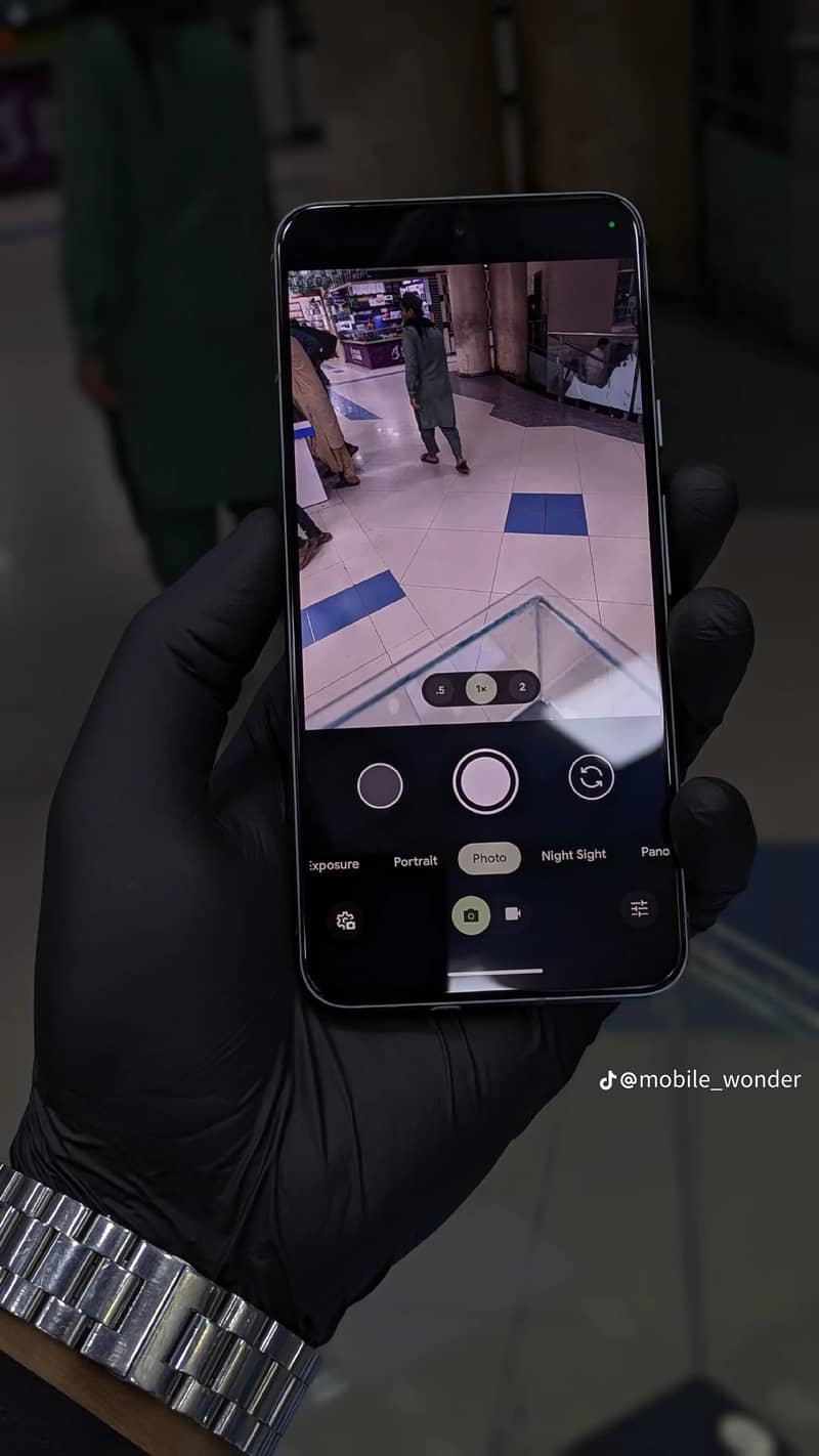 Google Pixel 8 5
