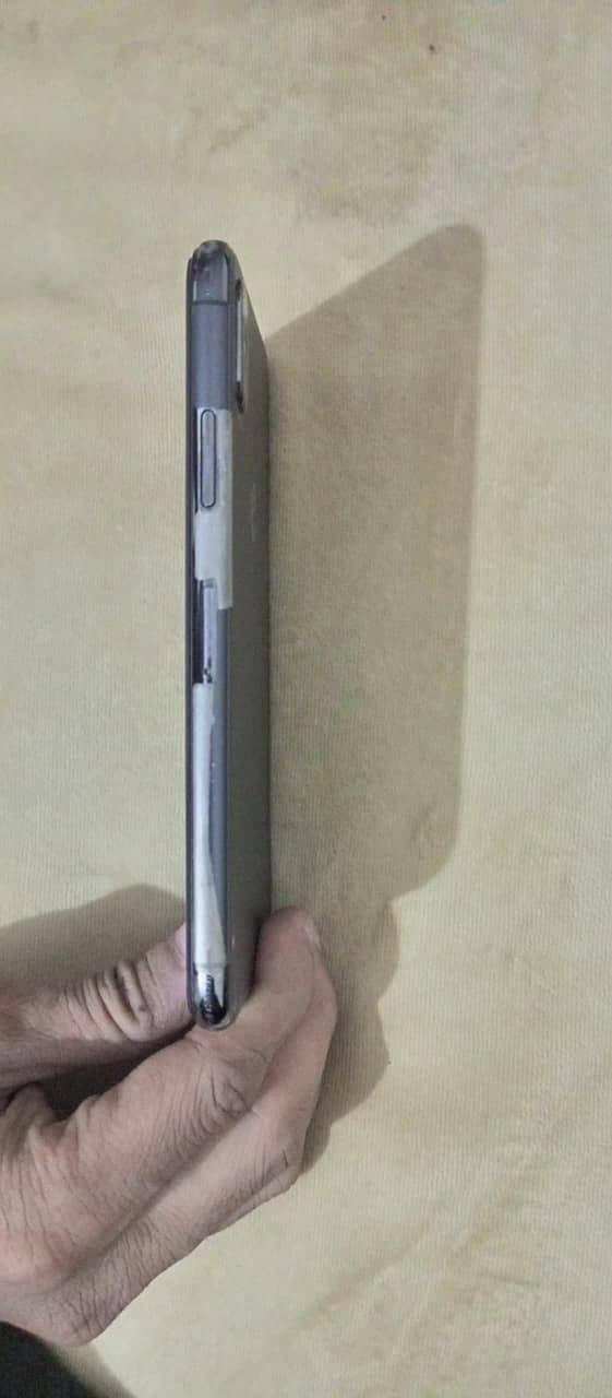 Apple iPhone X 2