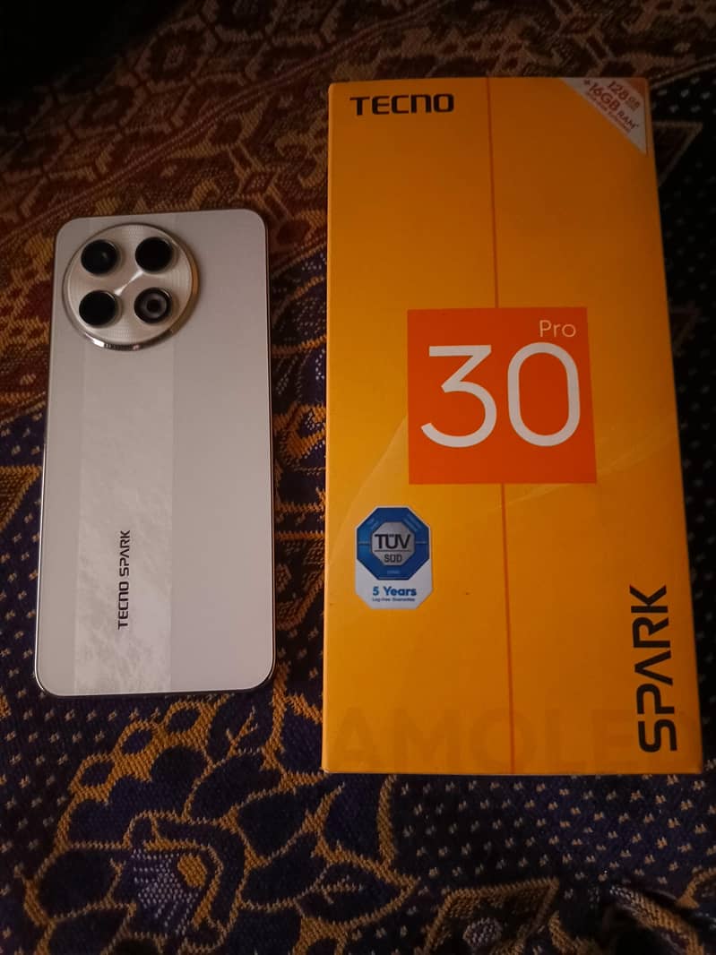 Tecno SPARK 30 Pro 0