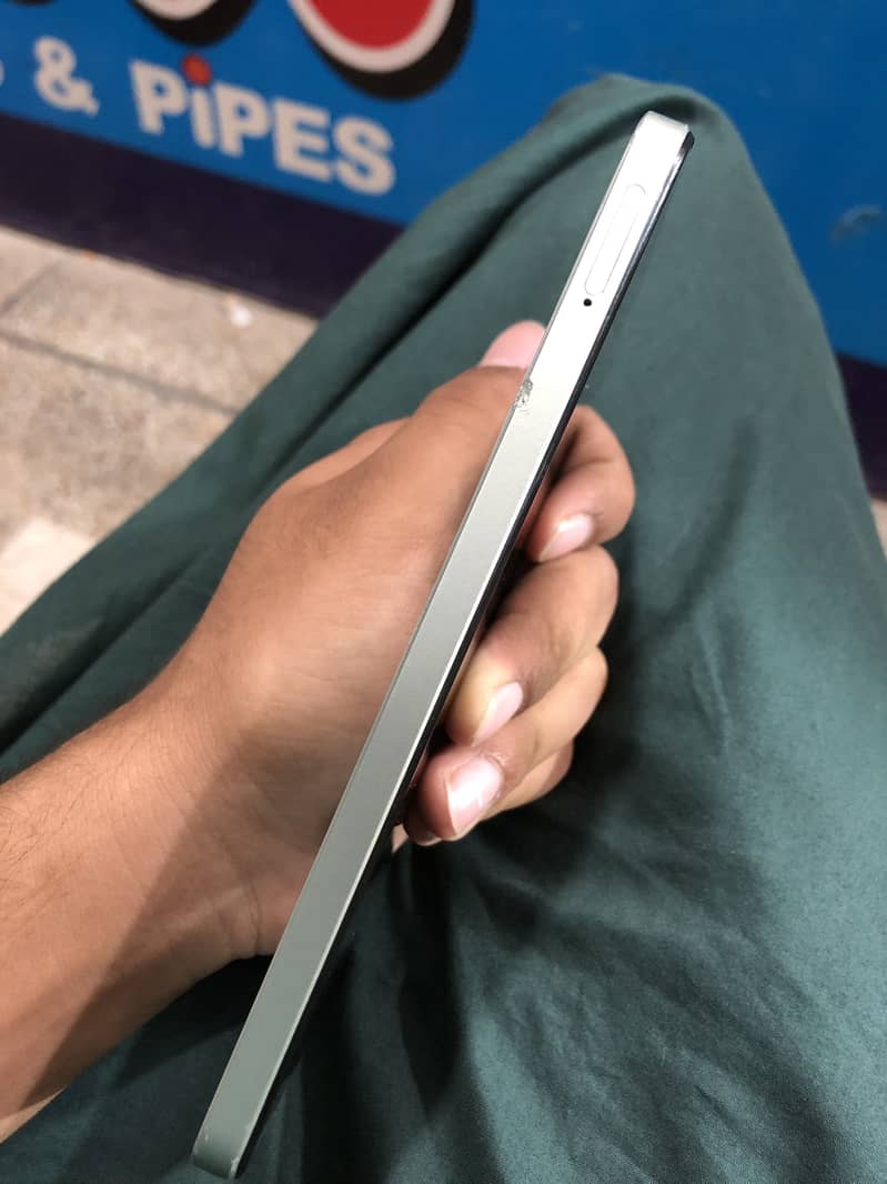 Realme Note 60x 4