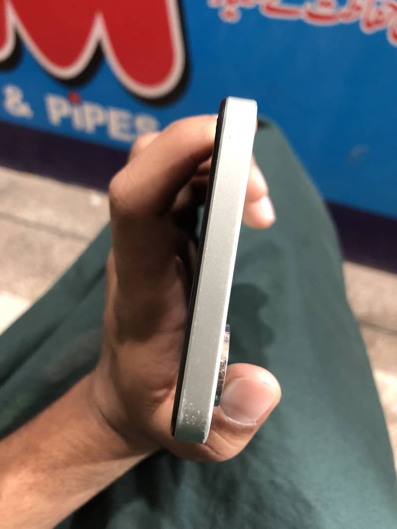 Realme Note 60x 5