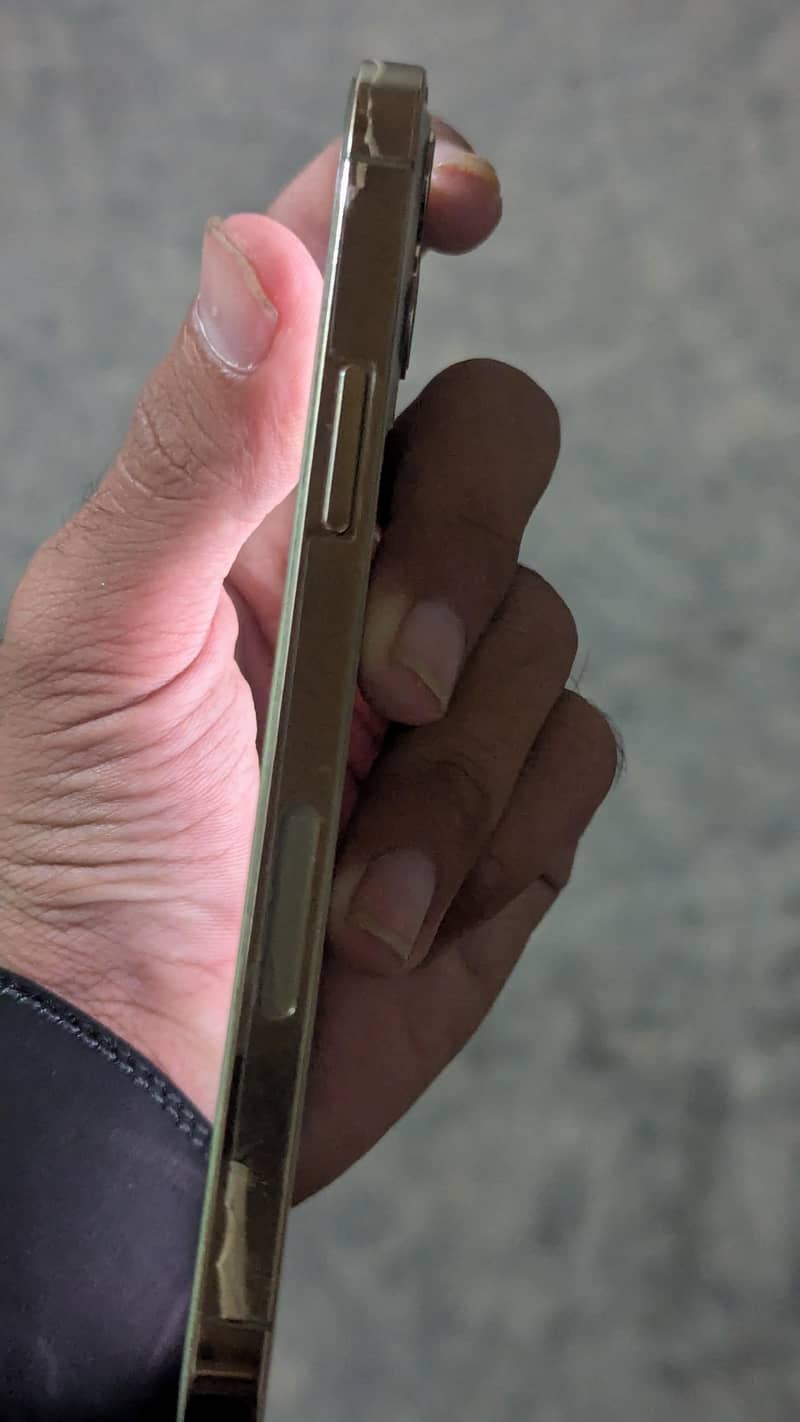 Apple iPhone 12 Pro 6