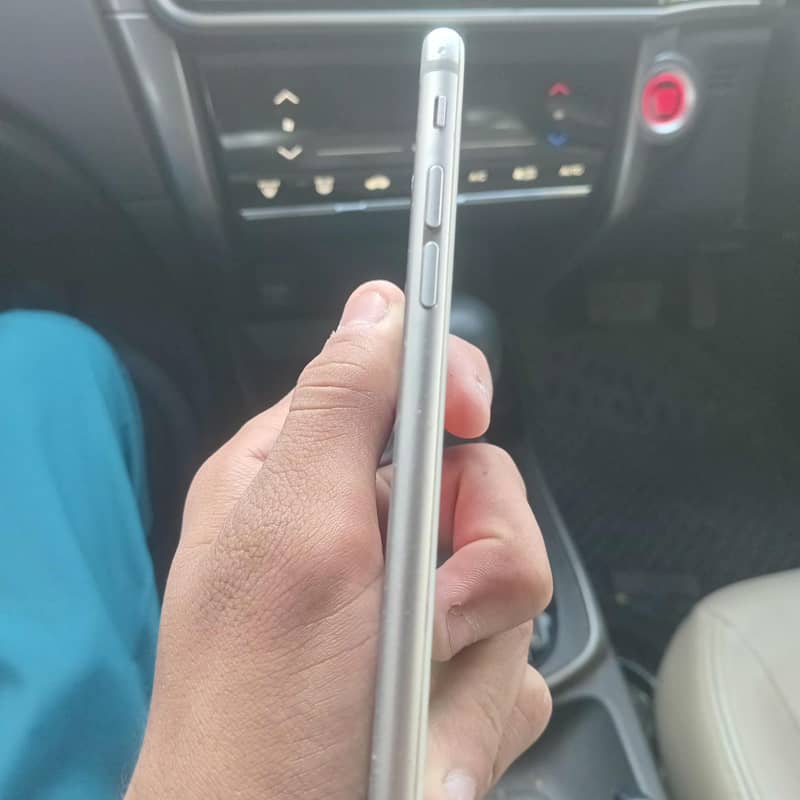 Apple iPhone 6 2