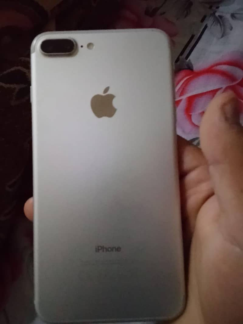 Apple iPhone 7plus 1
