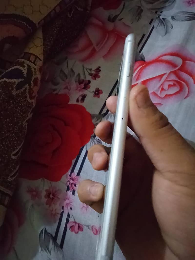 Apple iPhone 7plus 2