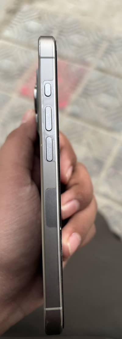 Apple iPhone 15 Pro