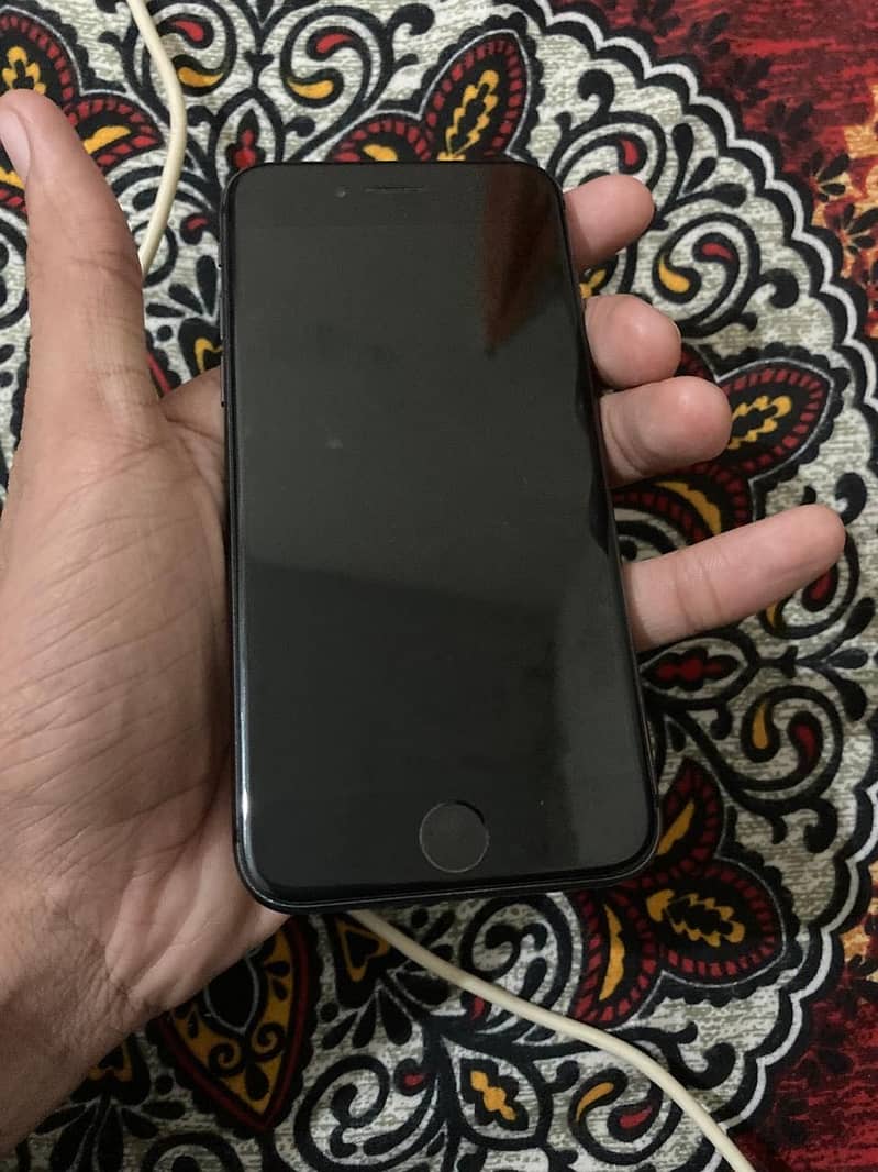 Apple iPhone 8 2