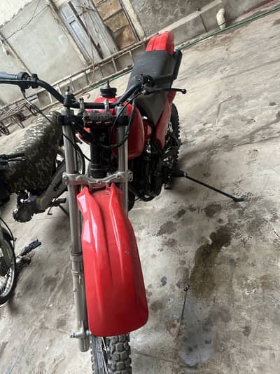 Yamaha Dt 150 Dt trail bike start he engien me yours buht kam