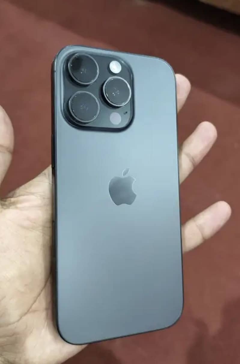 Apple iPhone 16 Pro 2