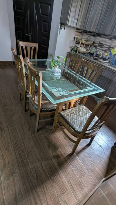 Dinning table