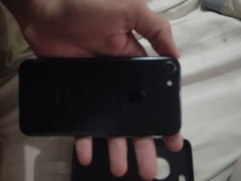 Apple iPhone 7 6