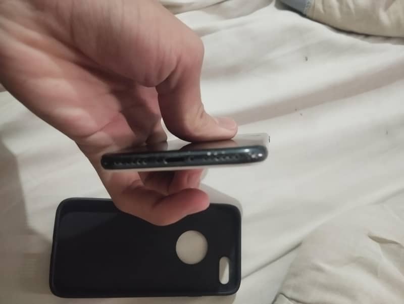 Apple iPhone 7 9