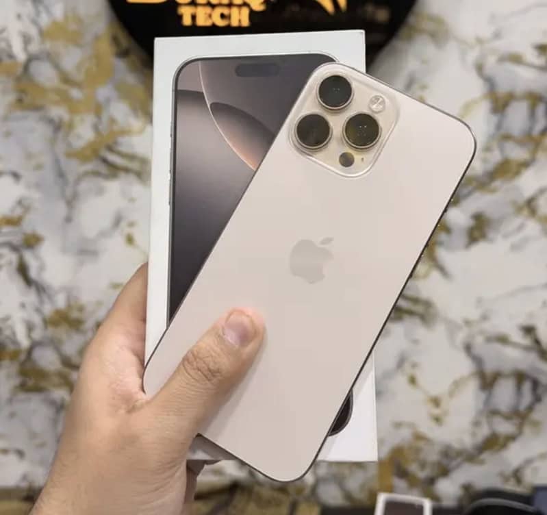 Apple iPhone 16 Pro Max 0
