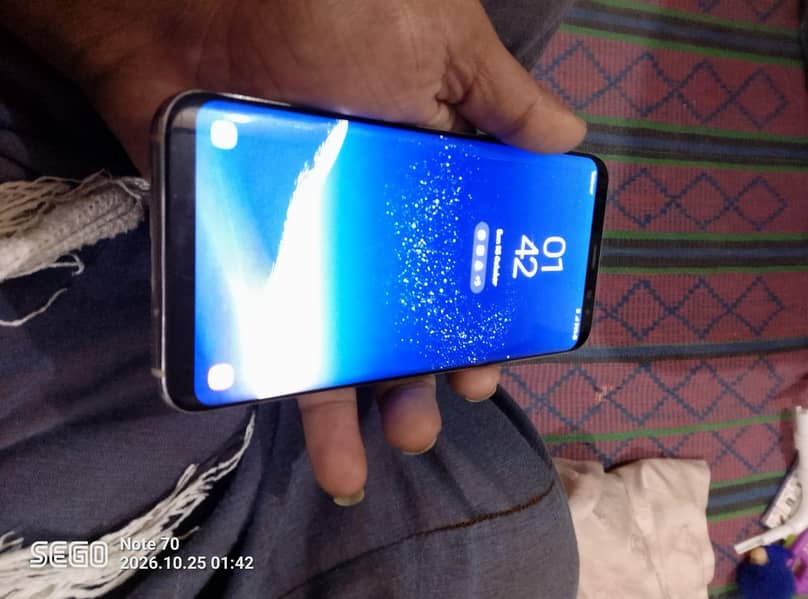 Samsung Mobile S8 Plus 6