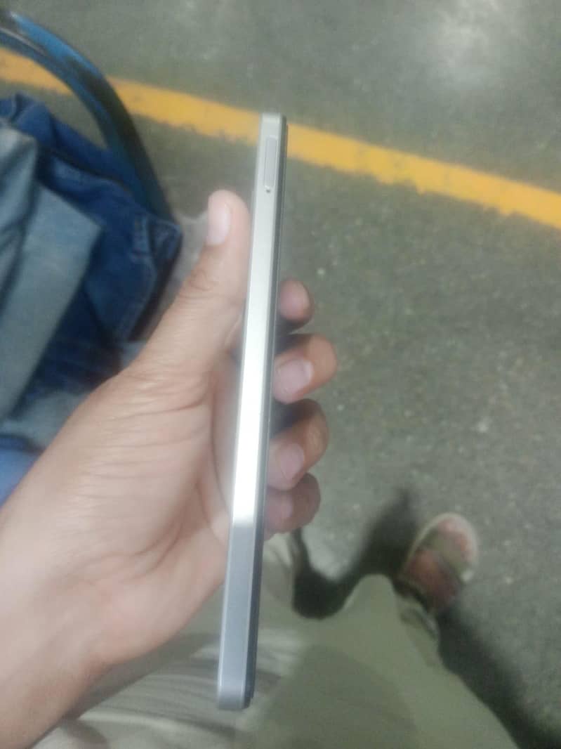 Realme C71 3