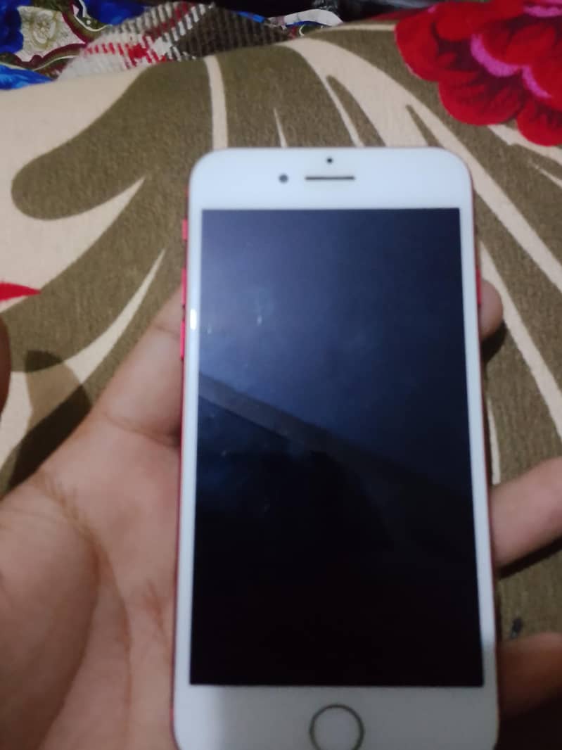 Apple iPhone 7 2