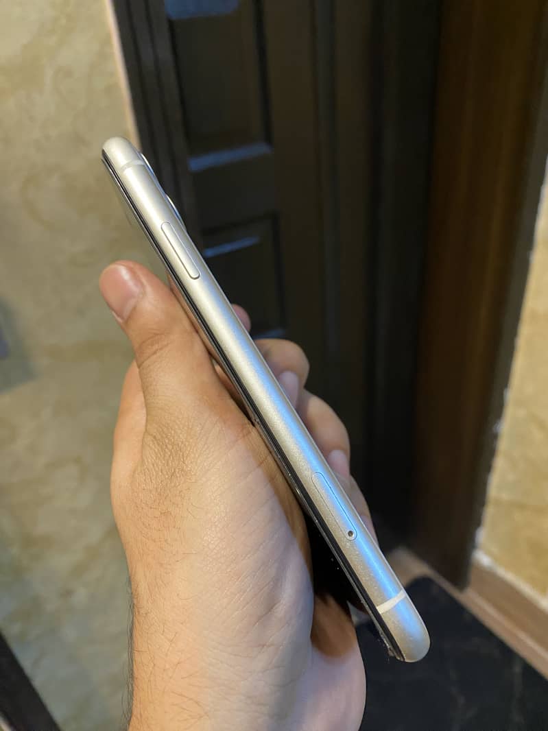 Apple iPhone 11 bypass 3