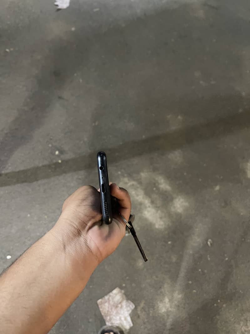 Samsung Mobile A12 1