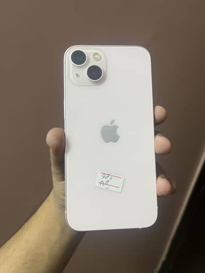 Apple iPhone 13