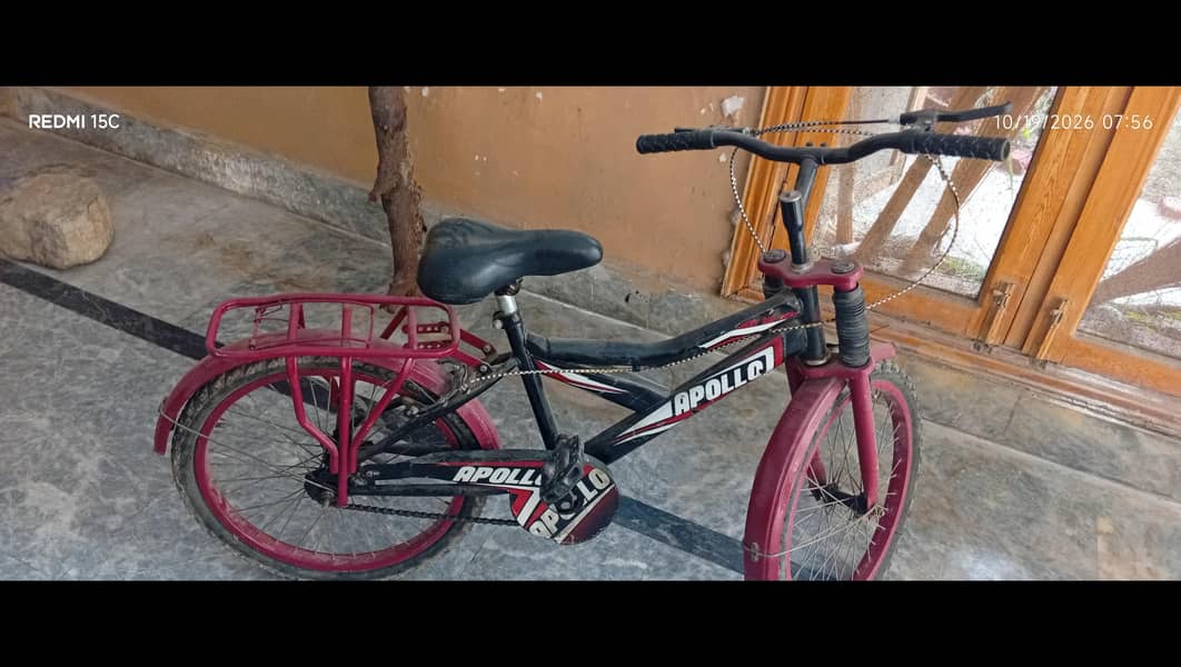 10 سال کی عمر تک کے بچے کے لیے سائیکل ہے 0