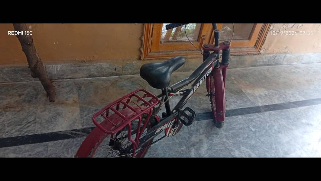 10 سال کی عمر تک کے بچے کے لیے سائیکل ہے 3
