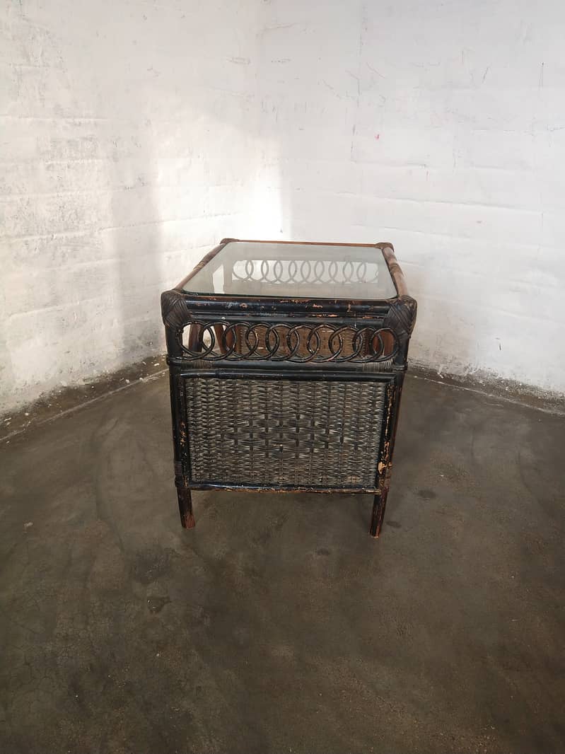 Cane Table 1