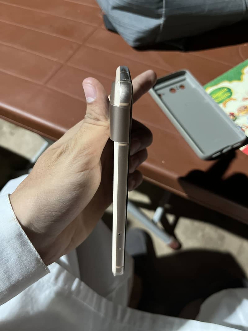 Google Pixel 8 2