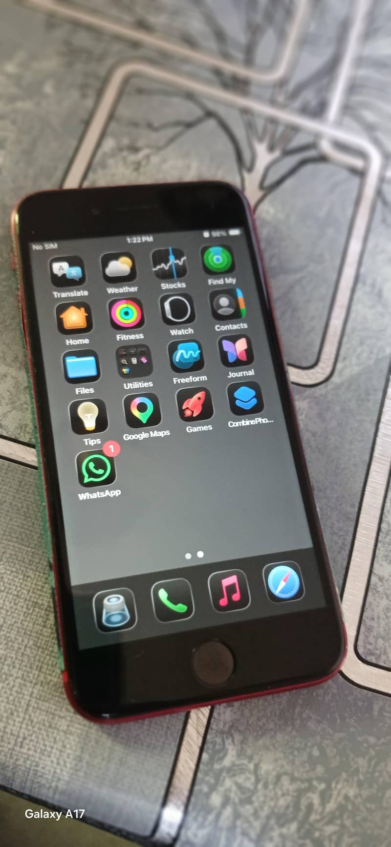 Apple iPhone SE 0