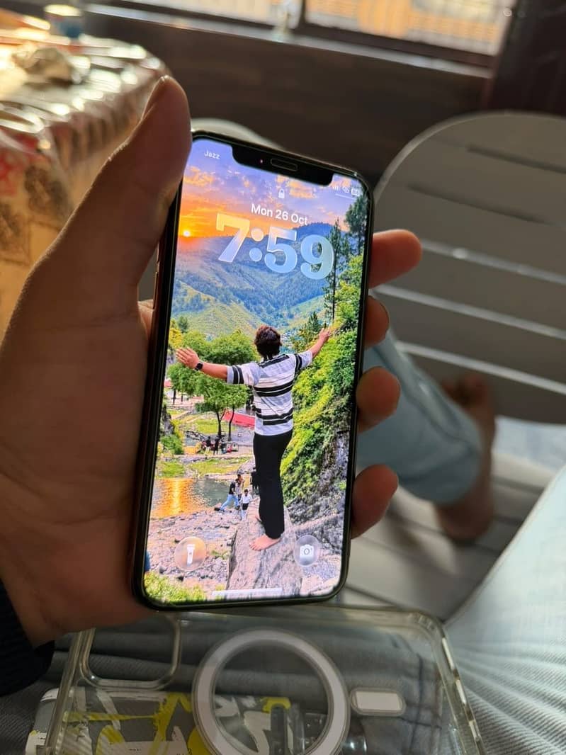Apple iPhone 11 Pro 2